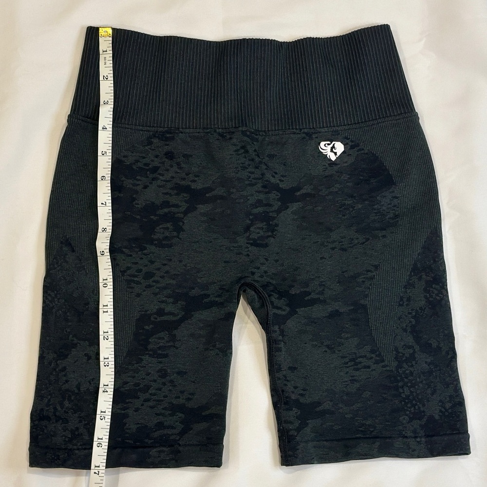 Women's Best Black Patterned Shorts